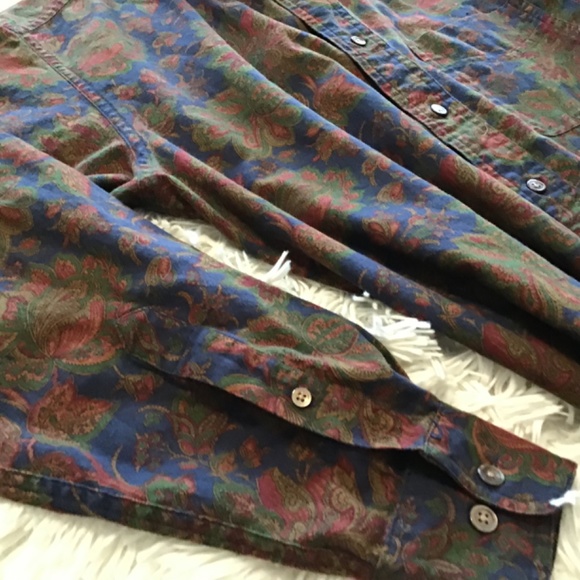 Vintage Banana Republic Safari & Travel Clothing Co Shirt - Picture 8 of 8